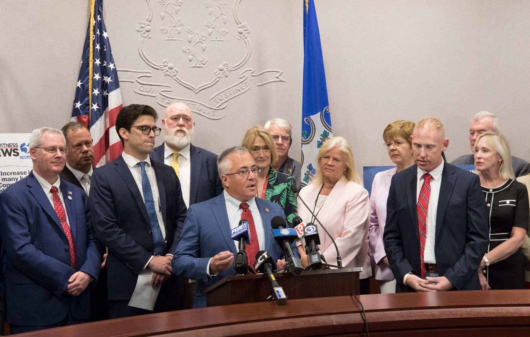 House &#038; Senate Republicans Call for Special Session on Electric Rates